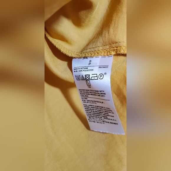 Small Banana Republic Mustard V-neck Sleeveless Top Pleats Loose Fit - Picture 6 of 6